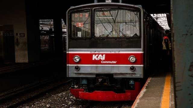 Ilustrasi jadwal commuter line Jogja-Solo di gapeka juni 2023, Foto oleh Seorang Fadli di Unsplash