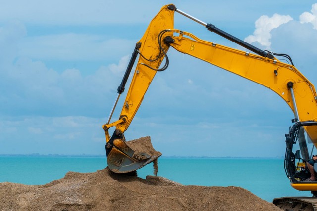 Ilustrasi tambang pasir laut. Foto: Shutterstock