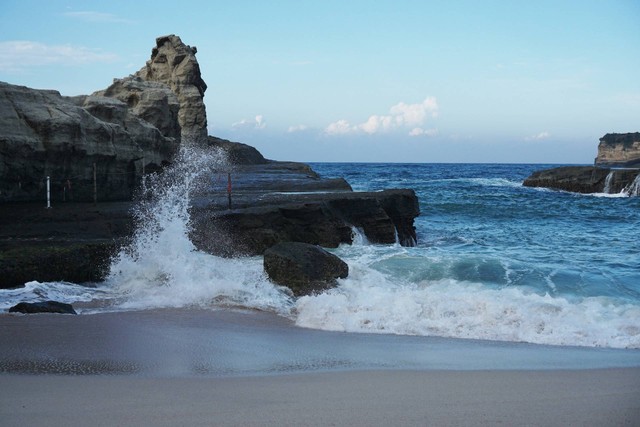 Ilustrasi Pantai Klayar Pacitan. Foto: unsplash.com/Ibnu Ciptas