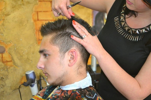 Ilustrasi Jenis Potongan Rambut Pria 2023. (Foto: Alexkarovsky by https://pixabay.com/id/)