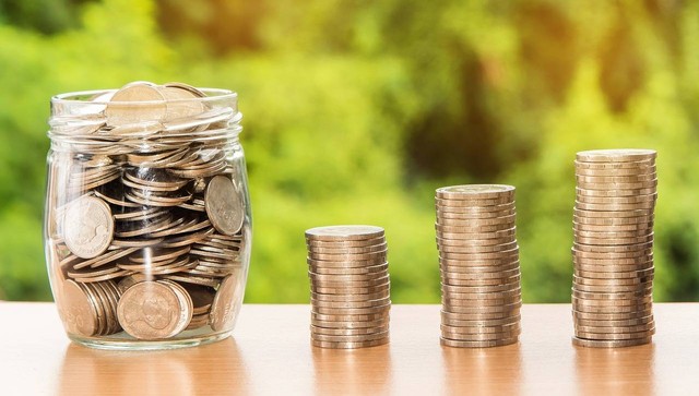 Ilustrasi buatlah perbandingan antara bank sentral bank umum dan bpr - Sumber: https://pixabay.com/id/users/nattanan23-6312362/