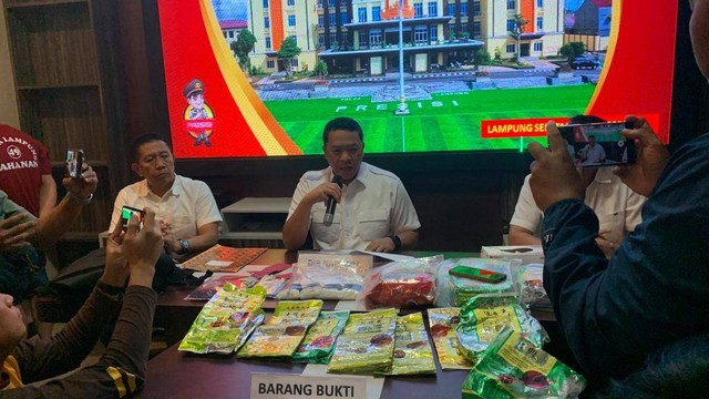 Jadi Bandar Narkoba, Kades di Lampung: Mohon Maaf Saya Memalukan (1)