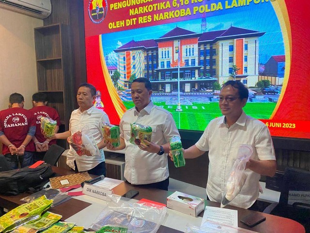 Oknum Kades di Lampung Jadi Bandar Sabu, Ngaku Karena Terlilit Utang Rp 130 Juta