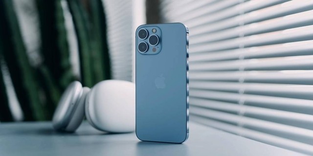 Ilustrasi iPhone 13 Pro.  Foto: Shutter Stock