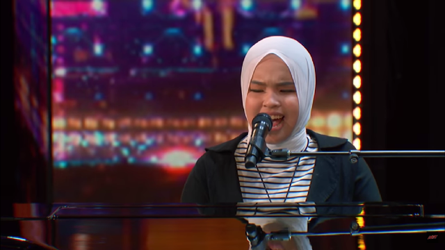 Putri Ariani, penyanyi difabel asal Indonesia ikut audisi America's Got Talent. Foto: Youtube America's Got Talent