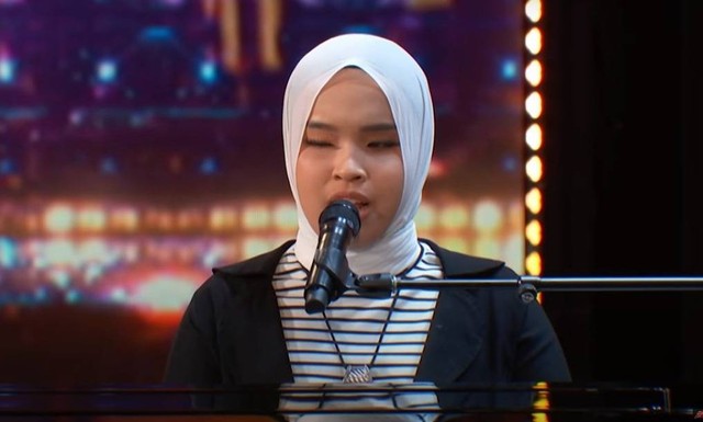Putri Ariani, penyanyi difabel asal Indonesia ikut audisi America's Got Talent. Foto: Youtube/America's Got Talent