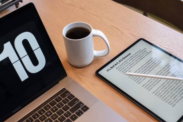 ilustrasi cara memperbanyak dokumen atau file menggunakan teknik apa. Foto: unsplash.com.