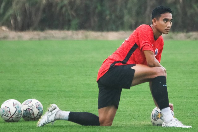 Rizky Ridho dalam sesi latihan Persija Jakarta. Foto: Dok. Persija Jakarta