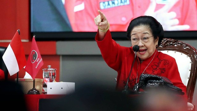 Ketum PDIP Megawati Soekarnoputri saat berpidato di penutupan Rakernas III PDIP. Foto: PDIP