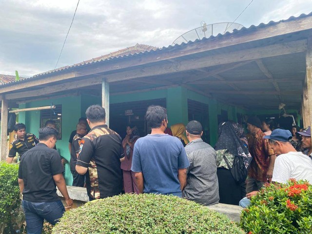 Keluarga Menilai Ada Kejanggalan pada Kematian Pelajar SMK di Lampung Tengah (1)