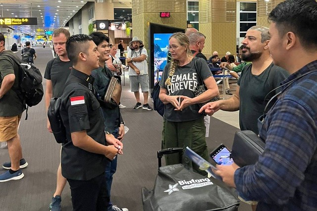 CAP dan CAM saat di Bandara Internasional I Gusti Ngurah Rai. Foto: Dok. Istimewa