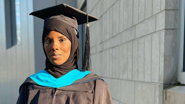 Hamdia Ahmed, perempuan pengungsi asal Somalia yang sukses lulus S-2 di Amerika Serikat. Foto: Instagram/@hamdia_ahmed