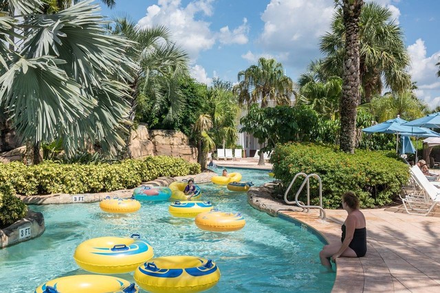 Cas Water Park Cikole/ Foto hanya ilustrasi bukan tempat sebenanrnya, https://pixabay.com/photos/water-park-lazy-river-florida-3715113/