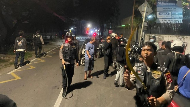 Diduga hendak tawuran, 7 remaja ditangkap polisi di Cengkareng, Jakarta Barat, Minggu (11/6/2023). Foto: Dok. Istimewa
