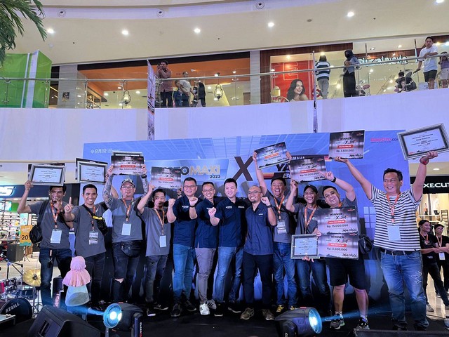 Grand final kontes modifikasi motor Yamaha CustoMAXI & Yard Built 2023 di Cibinong City Mall, Bogor, Jawa Barat (10/6). Foto: Sena Pratama/kumparan