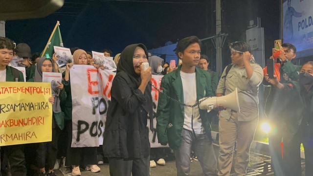 Orang tua kandung Mahira Dinabila. Foto: Tri Vosa/kumparan