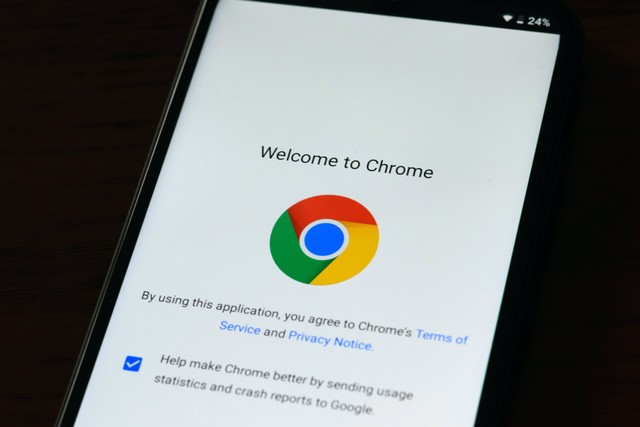 Cara Update Chrome di Komputer, Android dan iPhone. Foto: Pexels/PhotoMIX Company.