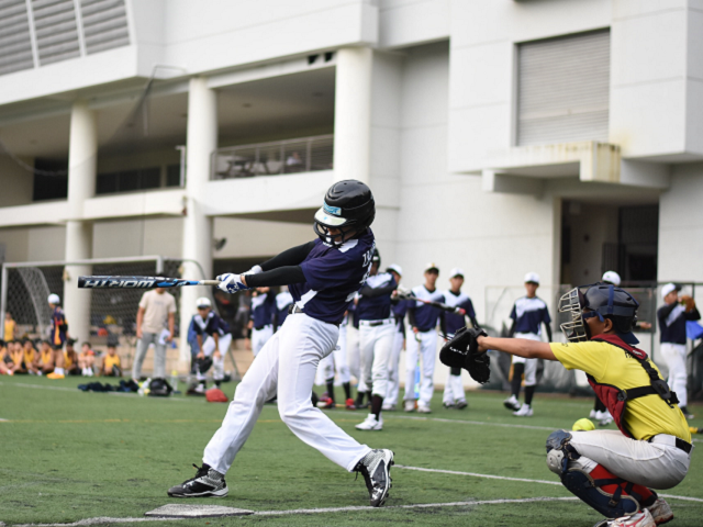 Ilustrasi ucapan Hari Softball Sedunia 2023. Sumber: NathanielYeo/unsplash.com.