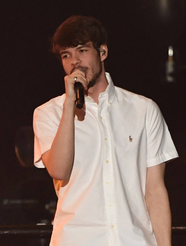 Rex Orange County tampil di panggung konser iHeartRadio ALTer EGO 2020 di The Forum di Inglewood, California pada 18 Januari 2020. Foto: Robyn Beck / AFP