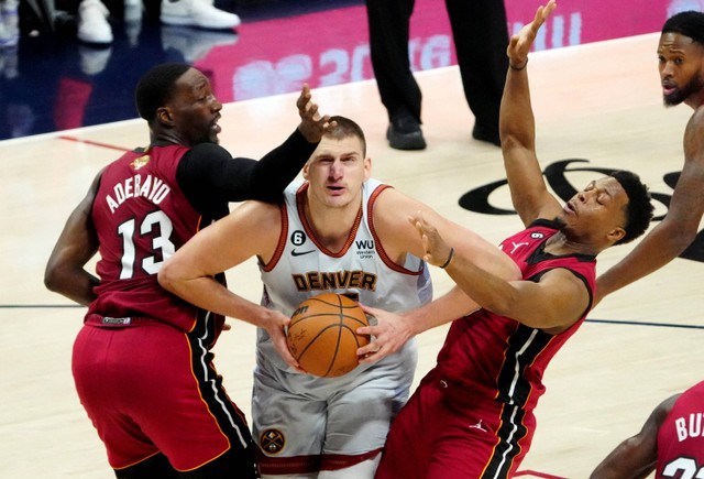 Pertandingan Final NBA 2023 antara Denver Nuggets vs Miami Heat di Ball Arena, Denver, Colorado, AS. Foto: Ron Chenoy/Reuters