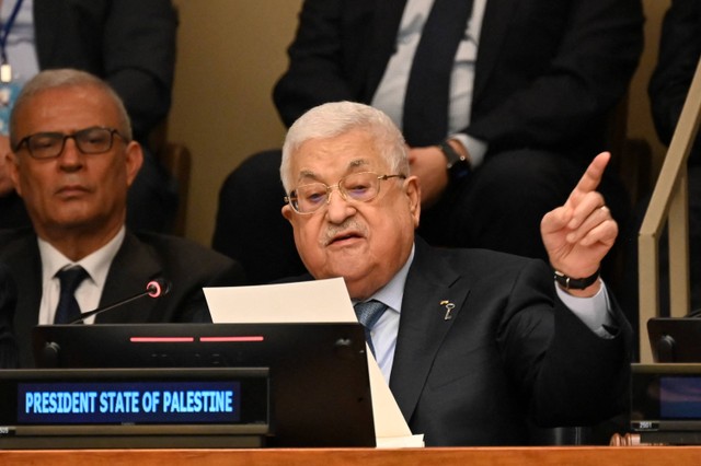 Presiden Palestina Mahmoud Abbas berbicara saat acara tingkat tinggi untuk memperingati peringatan 75 tahun Nakba di markas besar PBB di New York pada 15 Mei 2023. Foto: Ed Jones/AFP