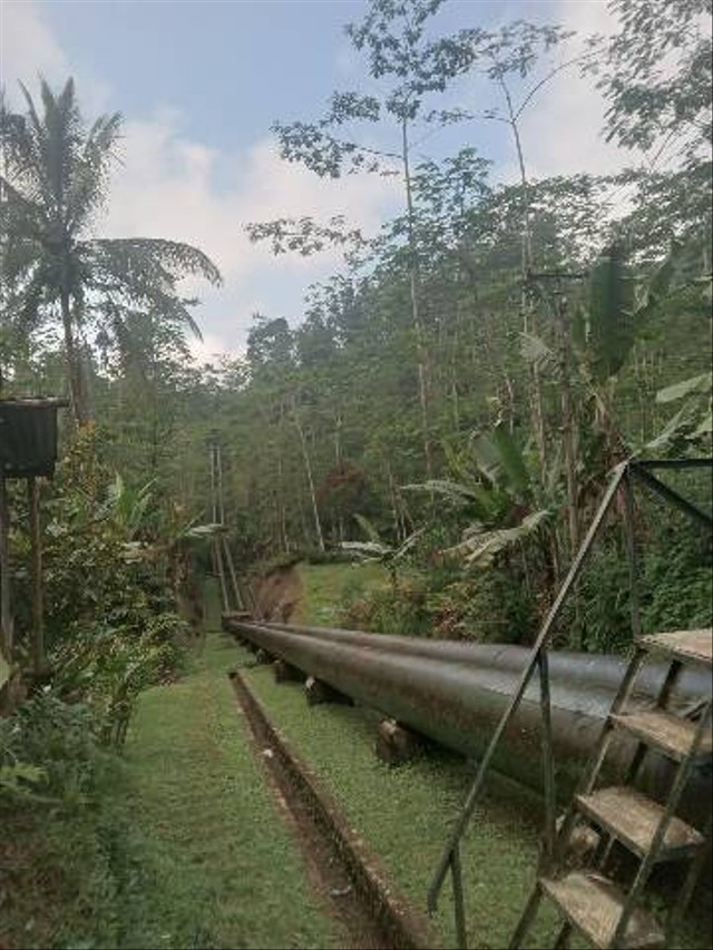 Pipa menakjubkan dengan segala keindahanya Di Curug Jenggala, Baturaden. Foto : Nofa Maulana Zidan