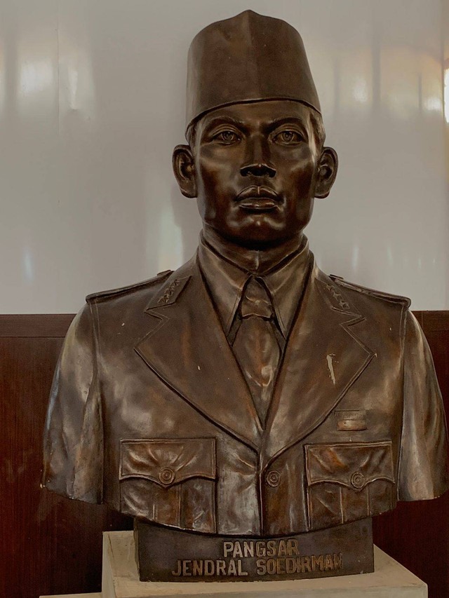 Patung Jenderal Soedirman (Sumber : Dokumen Pribadi)