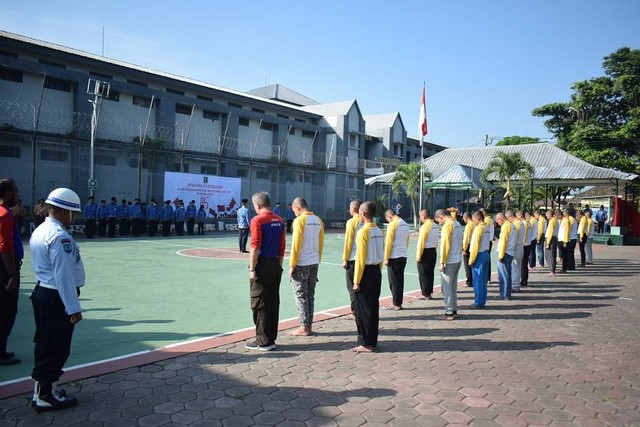  Bangkit Bersama Momen Harkitnas, Lapas Kelas I Malang Maknai dengan Upacara (sumber:lapasmalang)