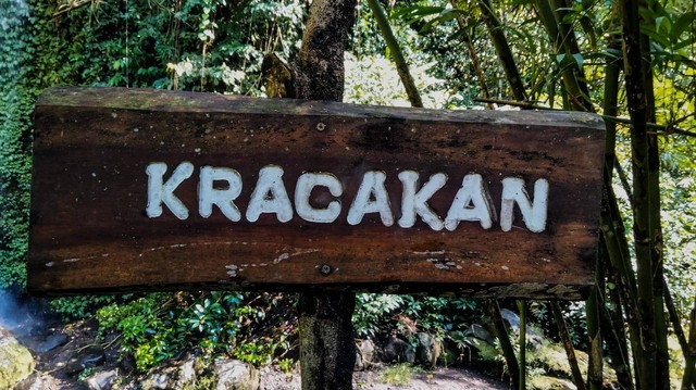 Sumber : Dokumentasi pribadi "Curug kracakan Bhumi Bambu, Purwokerto".