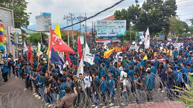 Ilustrasi mahasiswa aksi demonstrasi. | Foto: Sinta Yuliana/Lampung Geh