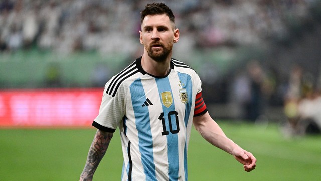 Pemain Argentina, Lionel Messi, saat melawan Australia dalam FIFA Matchday di China pada 15 Juni 2023. Foto: Pedro PARDO / AFP