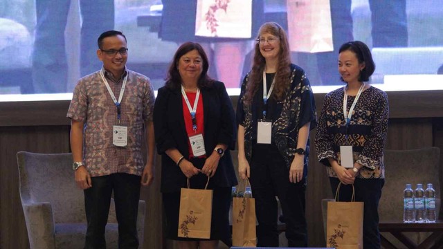 Siloam Training Center (STC) bersama Fakultas Keperawatan/Faculty of Nursing Universitas Pelita Harapan (FoN UPH) menggelar konferensi bertajuk “International Nurses Day Conference 2023: Our Nurses, Our Future” pada Kamis, 25 Mei 2023.