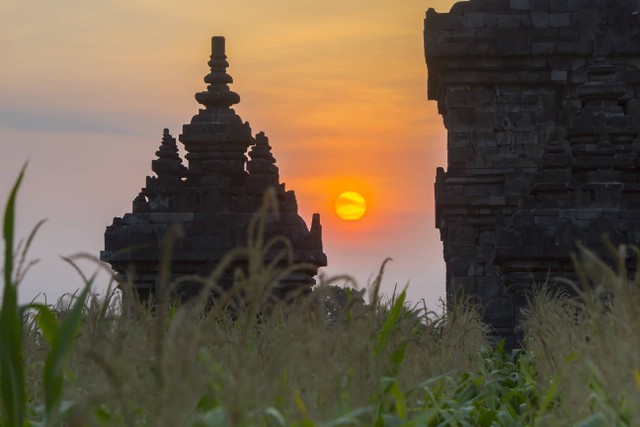 Ilustrasi Letak Kerajaan Ternate dan Tidore. Sumber: Unsplash