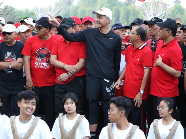 Ganjar Pranowo menghadiri acara Creative Fun Walk di Bali Foto: PDIP