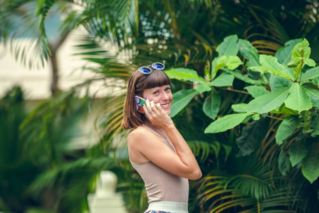 Ilustrasi Cara Transfer Pulsa AXIS ke AXIS, Foto: Unsplash/Artem Beliaikin