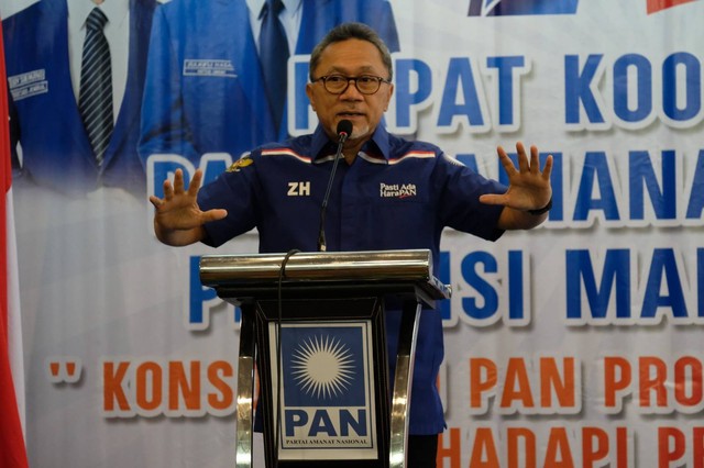 Ketua Umum DPP Partai Amanat Nasional (PAN), Zulkifli Hasan menghadiri Rapat Koordinasi (Rakor) DPW PAN Maluku Utara, di Ternate, Sabtu (17/6). Foto: PAN