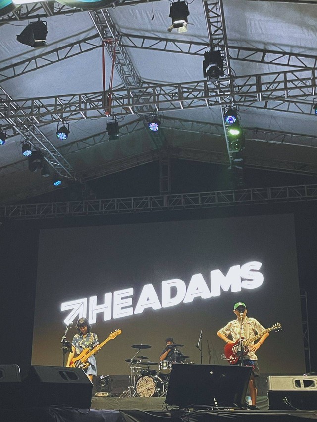 The Adams manggung di Pontianak. Foto: Siti Annisa/Hi!Pontianak