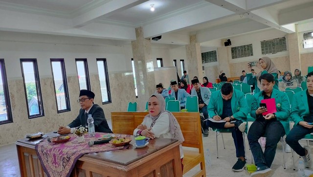 Dokumentasi DPC APSI Kediri: Dewan Juri Debat Hukum Tingkat Nasional