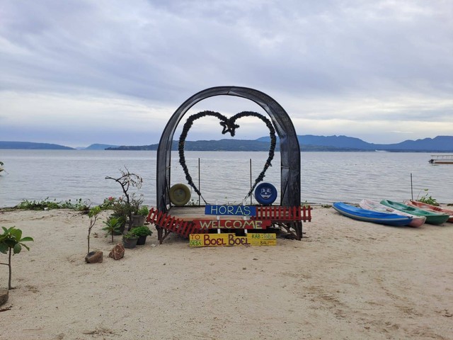 Pantai Lumban Bul Bul di wilayah Balige (Foto: dokumentasi pribadi)