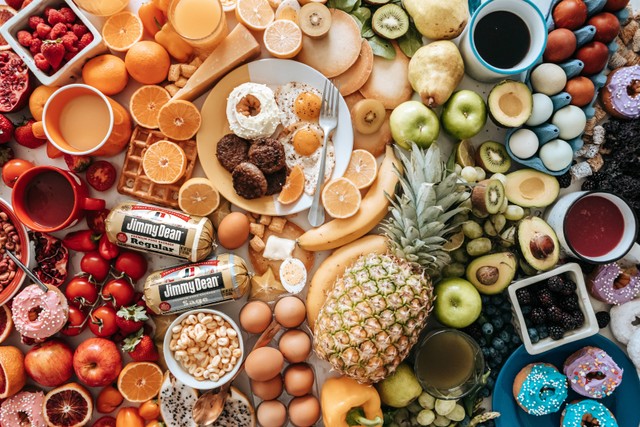  Ilustrasi Contoh Makanan Awetan dengan Cara Pasteurisasi. Foto: Unsplash/Jimmy Dean