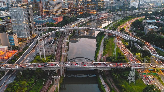 Ilustrasi Hal yang Lebih Diperlukan oleh Negara-Negara Maju dalam Pembangunan Ekonominya. Foto: Pexels.com/sergio souza