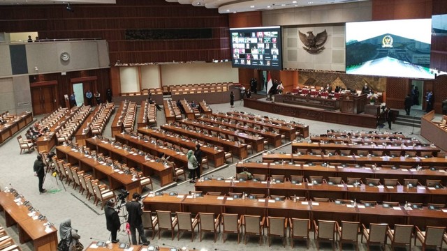 DPR mengadakan rapat paripurna ke-27 masa persidangan V  tahun sidang 2022-2023, Selasa (20/6/2023). Foto: Zamachsyari/kumparanRamai Gedung DPR di Google Maps Ditandai 'Istana Tikus' hingga 'Banteng Tidur'