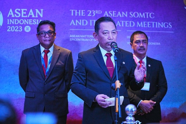 Kapolri Jenderal Listyo Sigit Prabowo berbicara dalam acara ASEAN Senior Officials Meeting on Transnational Crime (SOMTC) Leaders di Yogyakarta. Foto: Dok. Polri