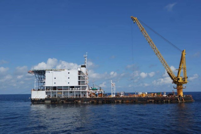 PT Elnusa Tbk (ELSA) membeli Accomodation Work Barge (AWB) Offshore. Foto: Elnusa