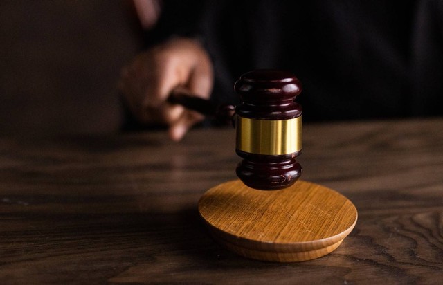 Ilustrasi supremasi hukum artinya bagi sebuah negara. Sumber: Pexels