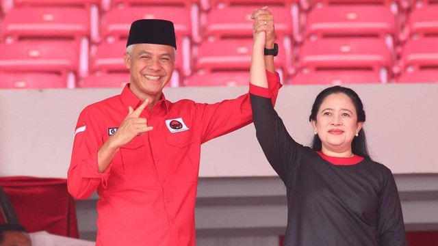 Ganjar Pranowo dan Puan Maharani di acara Bulan Bung Karno di SUGBK, Jakarta.  Foto: PDIP