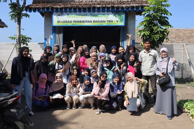 Gambar 1. Dokumentasi kegiatan kuliah lapang (23/06/23). Dokumentasi Pribadi