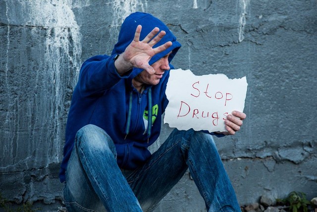 Ilustrasi caption hari anti narkotika internasional 2023 - Sumber: https://pixabay.com/id/users/rebcenter-moscow-6351207/