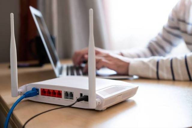 Ilustrasi router MyRepublick los merah. Foto: unsplash.com. 