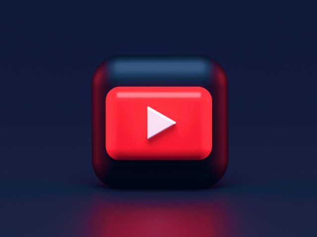 Ilustrasi Cara Upload YouTube Shorts di PC, Begini Langkahnya. Foto: Unsplash.com/Alexander Shatov
